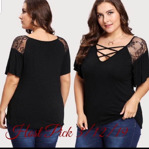 🔥LAST 1🔥Host Pick Plus Black Lace Shoulder Top - Picture 4 of 7